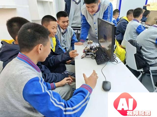 逐梦科技星辰，共绘人工智能画卷——济南五中开展科技教育实践活动