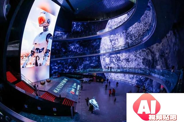 当导演与AI“共创”，能打造出怎样的电影短片？