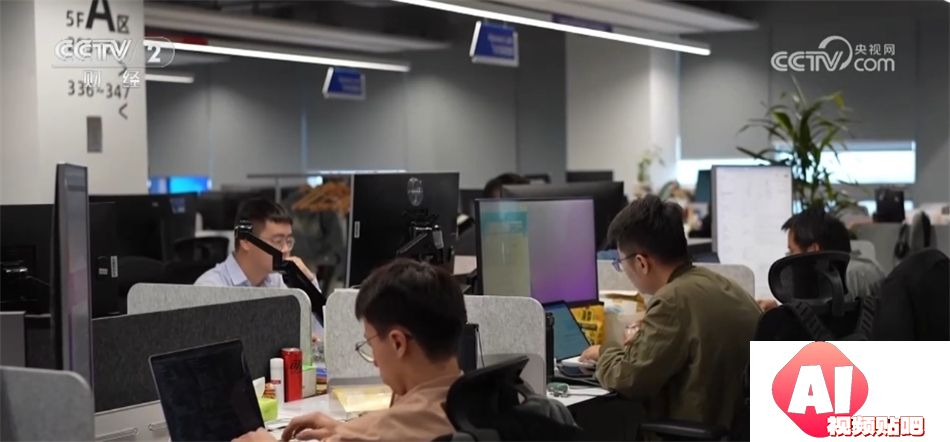 我国推动“AI+X”跨界人才培养 人工智能就业前景让相关专业热度持续攀升