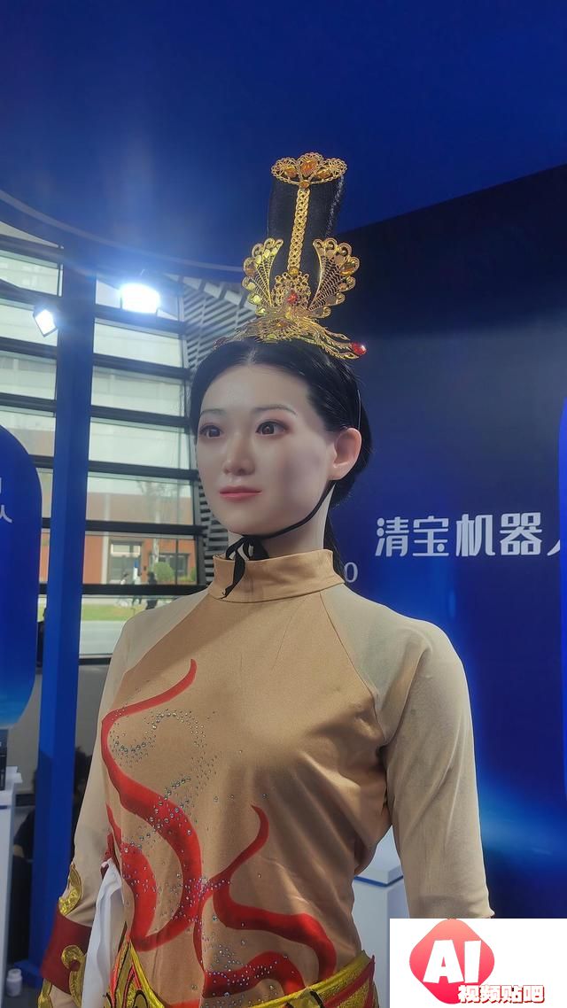 实探“互联网之光”博览会:人工智能拓展生活应用新场景、特设低空经济专区 实探“互联网之光”博览会:人工智能拓展生活应用新场景、特设低空经济专区