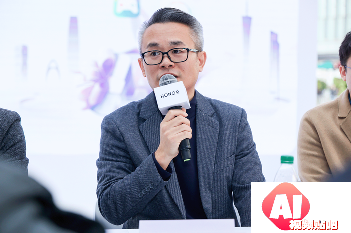 AI加持的荣耀互联网服务 究竟能带来哪些可能？
