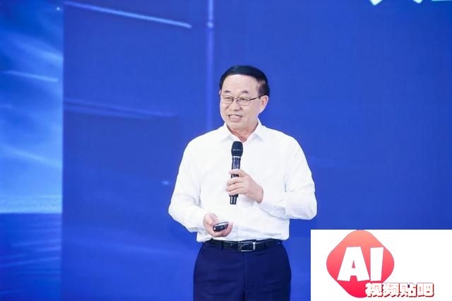 人工智能加速新质生产力发展：首届AI探索峰会揭秘智能化未来