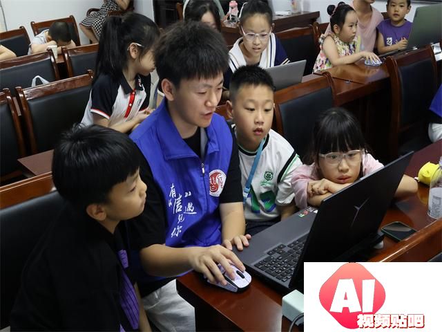E启助力 绿色锡行 中医药人工智能实践团引领青少年探索绿色未来